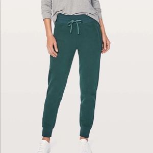 Lululemon Joggers Size 6